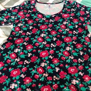 EUC LuLaRoe Perfect T